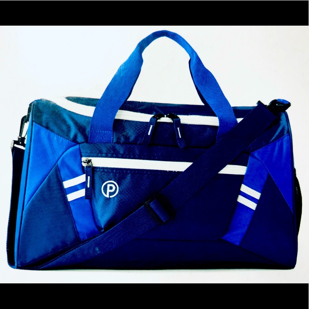 Carry on duffel